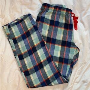 Old Navy Women’s Flannel Plaid Pajama Pants
